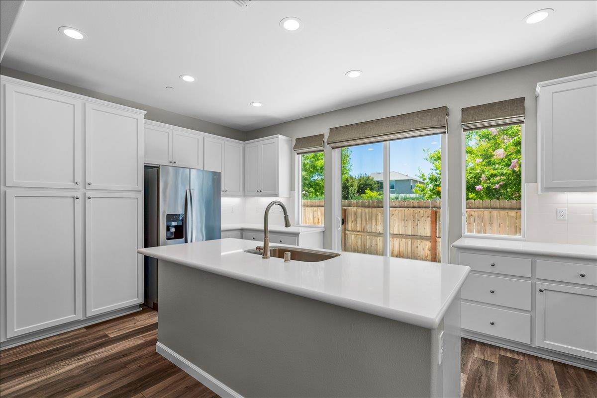 2237 Province Pl, Hughson, CA 95326