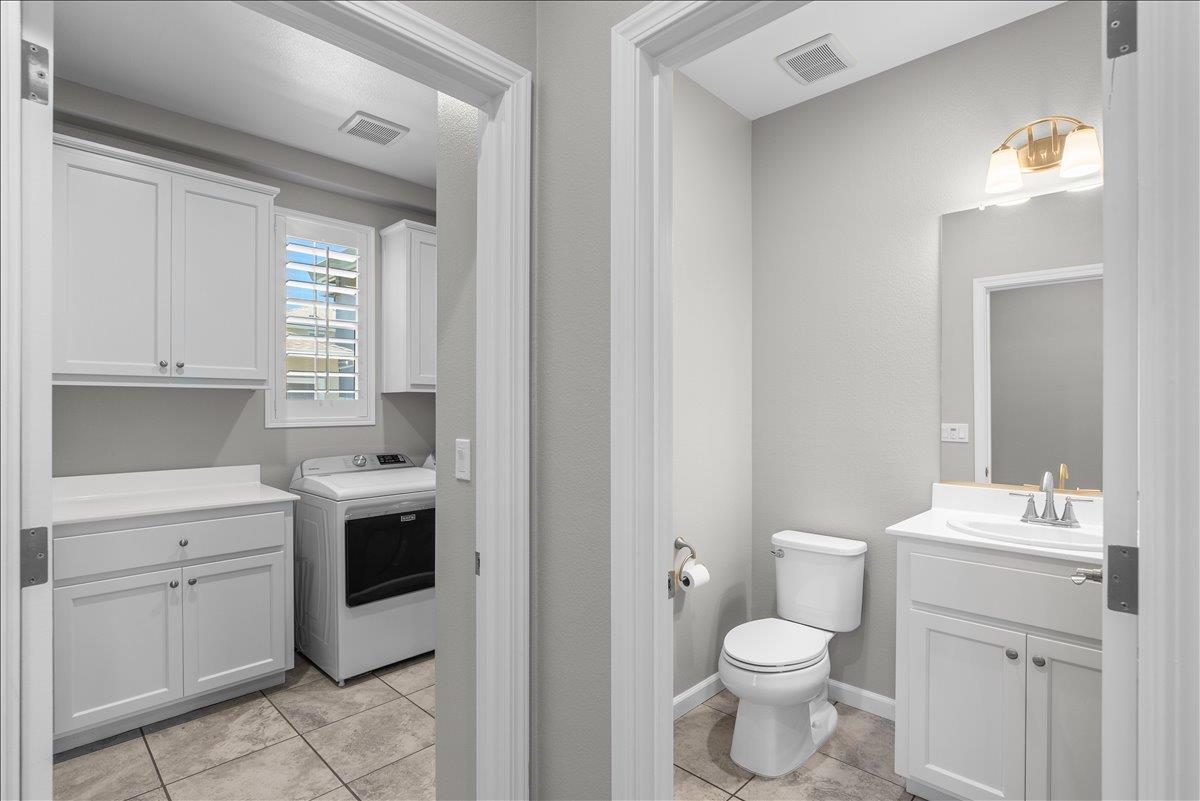 2237 Province Pl, Hughson, CA 95326
