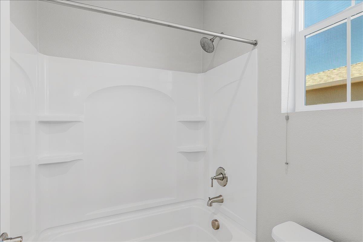 2237 Province Pl, Hughson, CA 95326