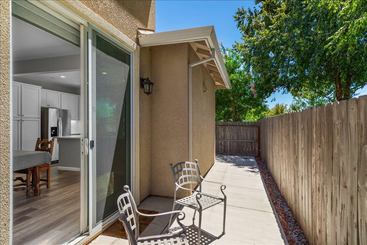 2237 Province Pl, Hughson, CA 95326