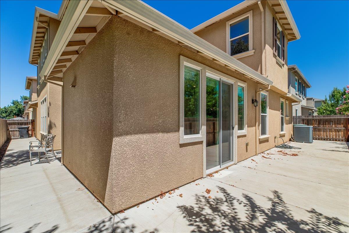 2237 Province Pl, Hughson, CA 95326