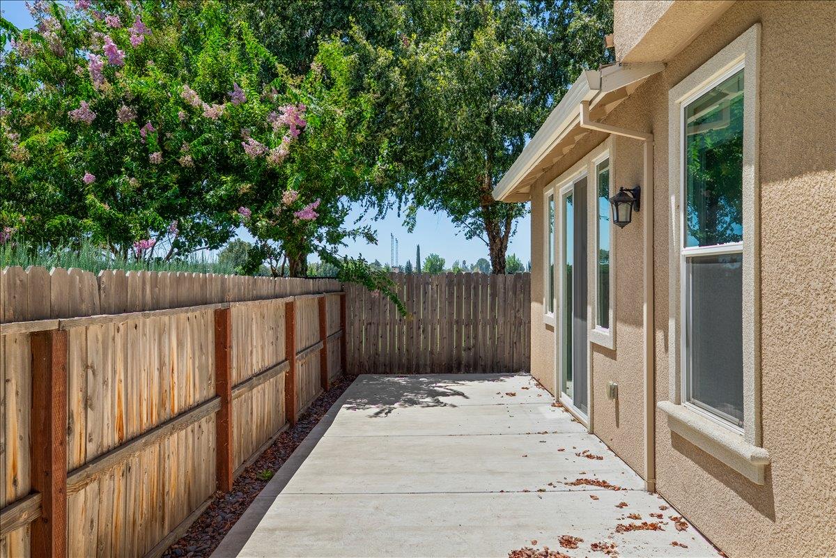 2237 Province Pl, Hughson, CA 95326