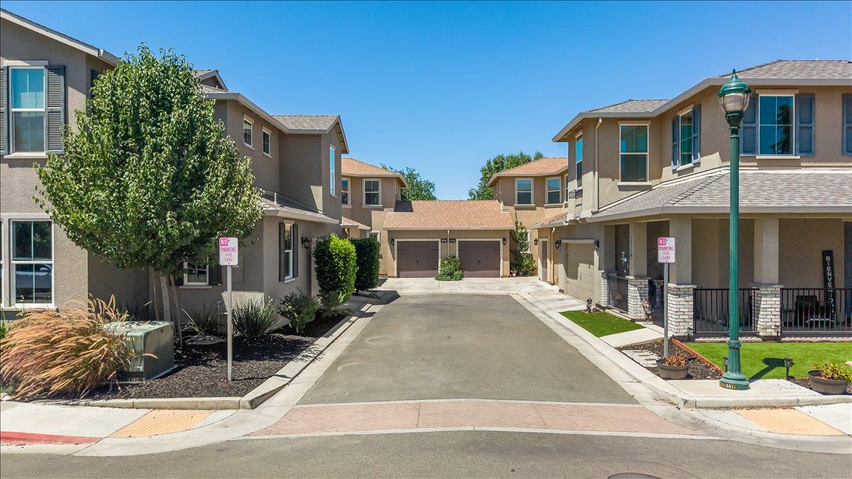 2237 Province Pl, Hughson, CA 95326