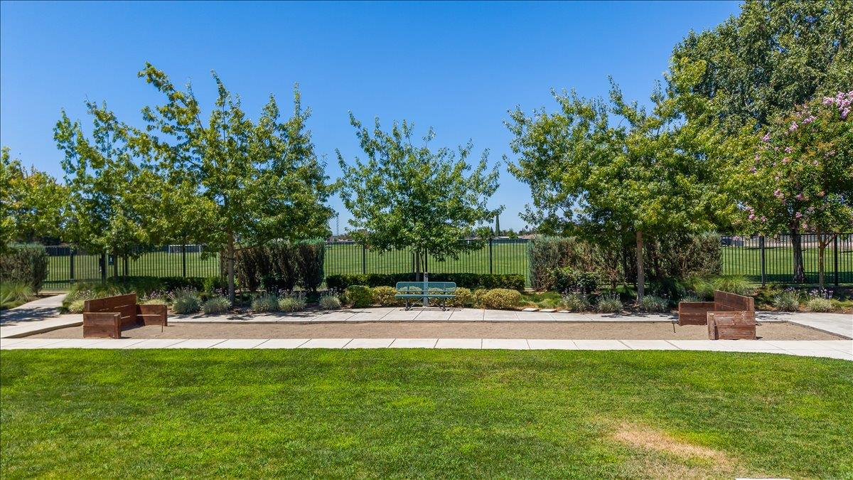 2237 Province Pl, Hughson, CA 95326