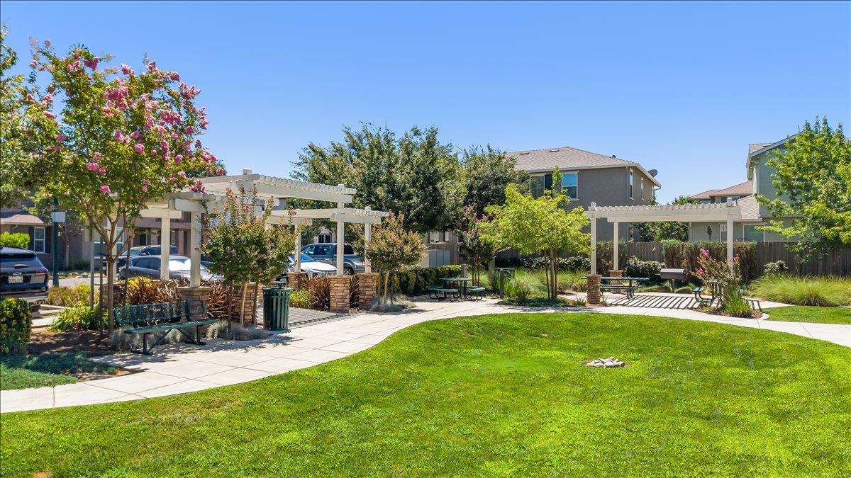 2237 Province Pl, Hughson, CA 95326