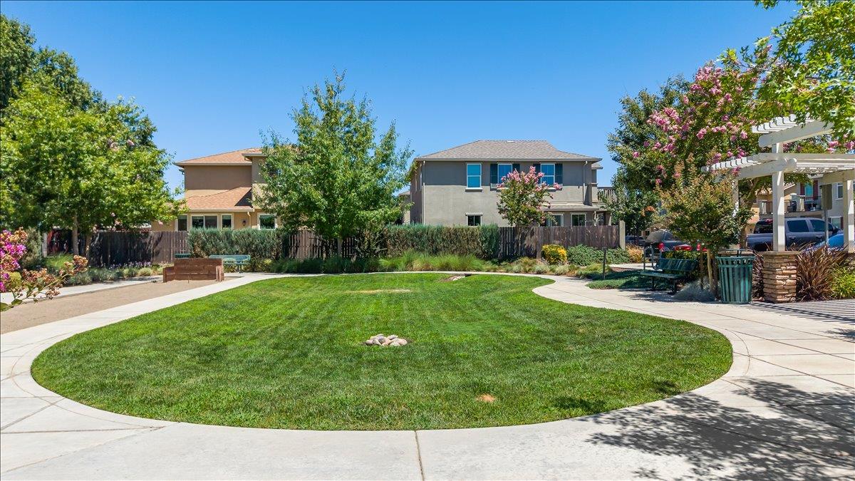 2237 Province Pl, Hughson, CA 95326