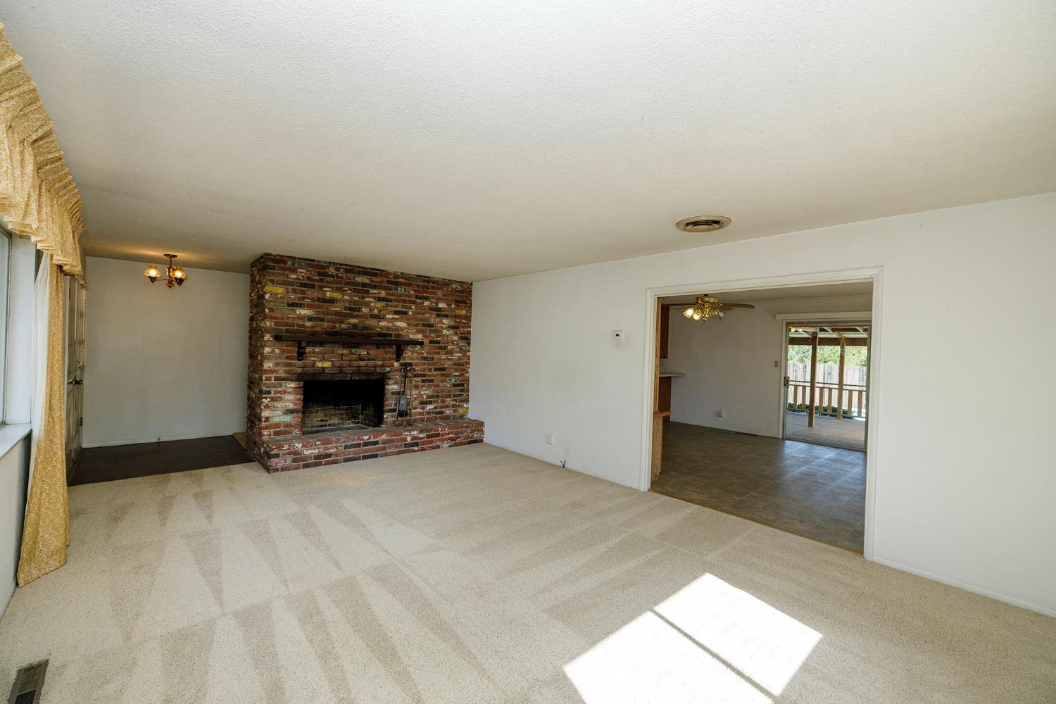 5101 River Rd, Oakdale, CA 95361