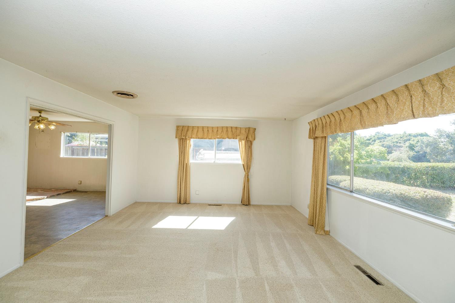 5101 River Rd, Oakdale, CA 95361