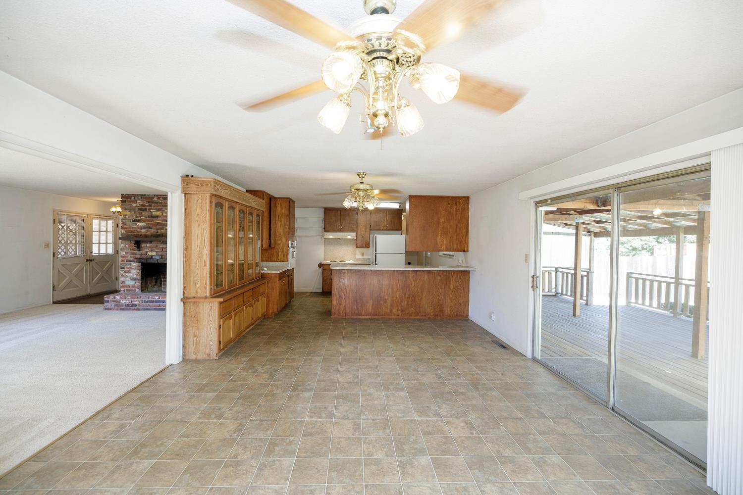 5101 River Rd, Oakdale, CA 95361