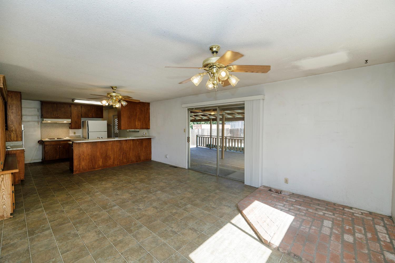 5101 River Rd, Oakdale, CA 95361