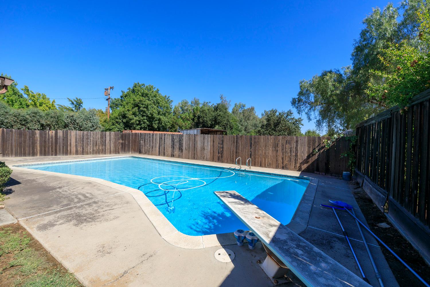 5101 River Rd, Oakdale, CA 95361