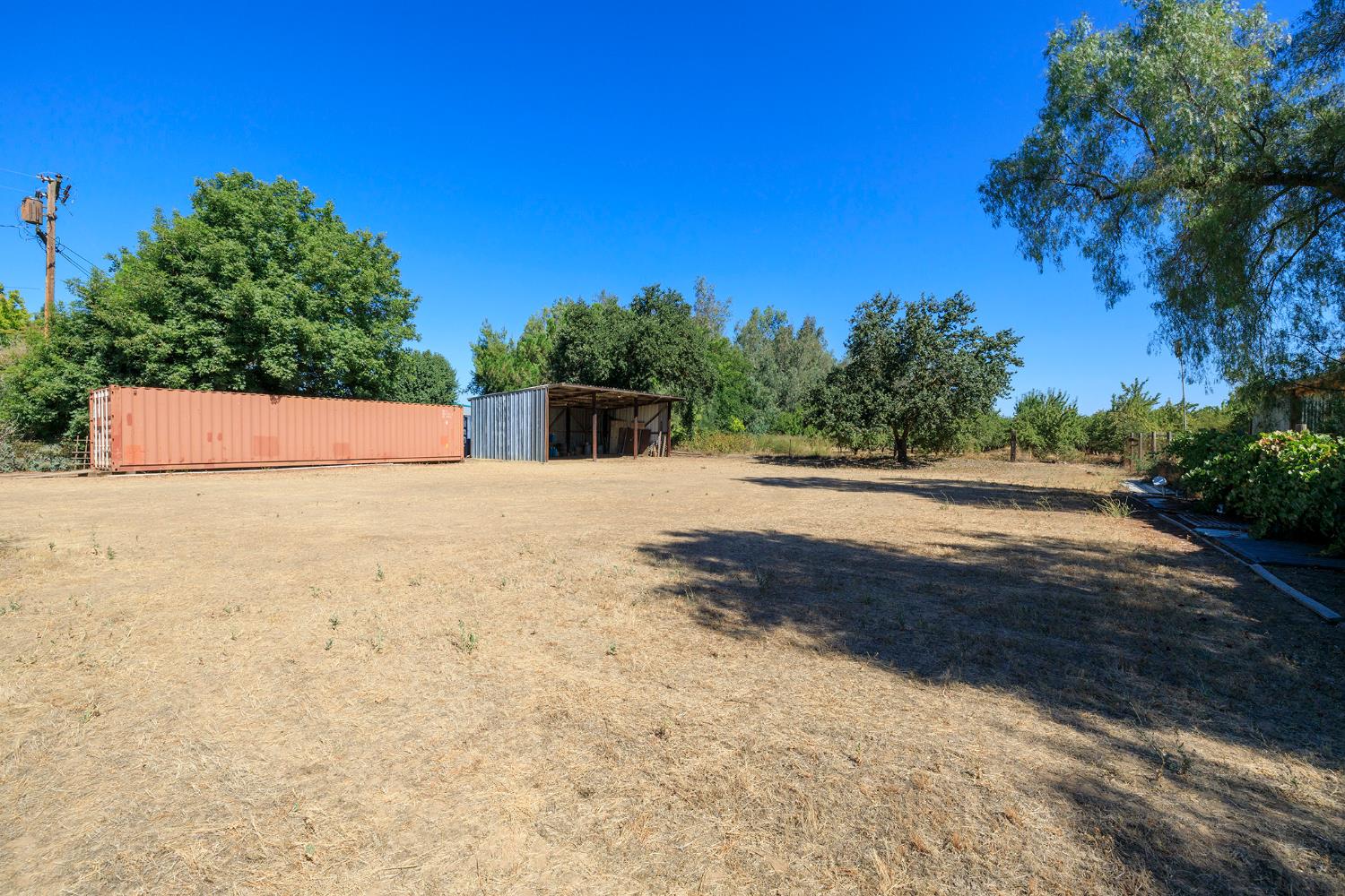 5101 River Rd, Oakdale, CA 95361