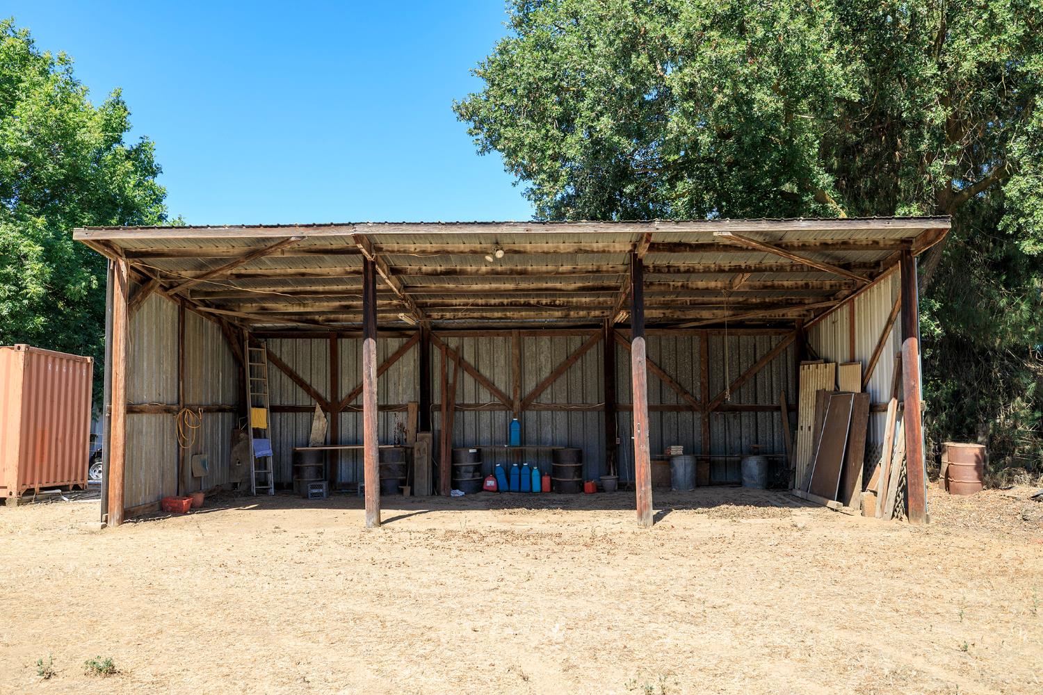 5101 River Rd, Oakdale, CA 95361