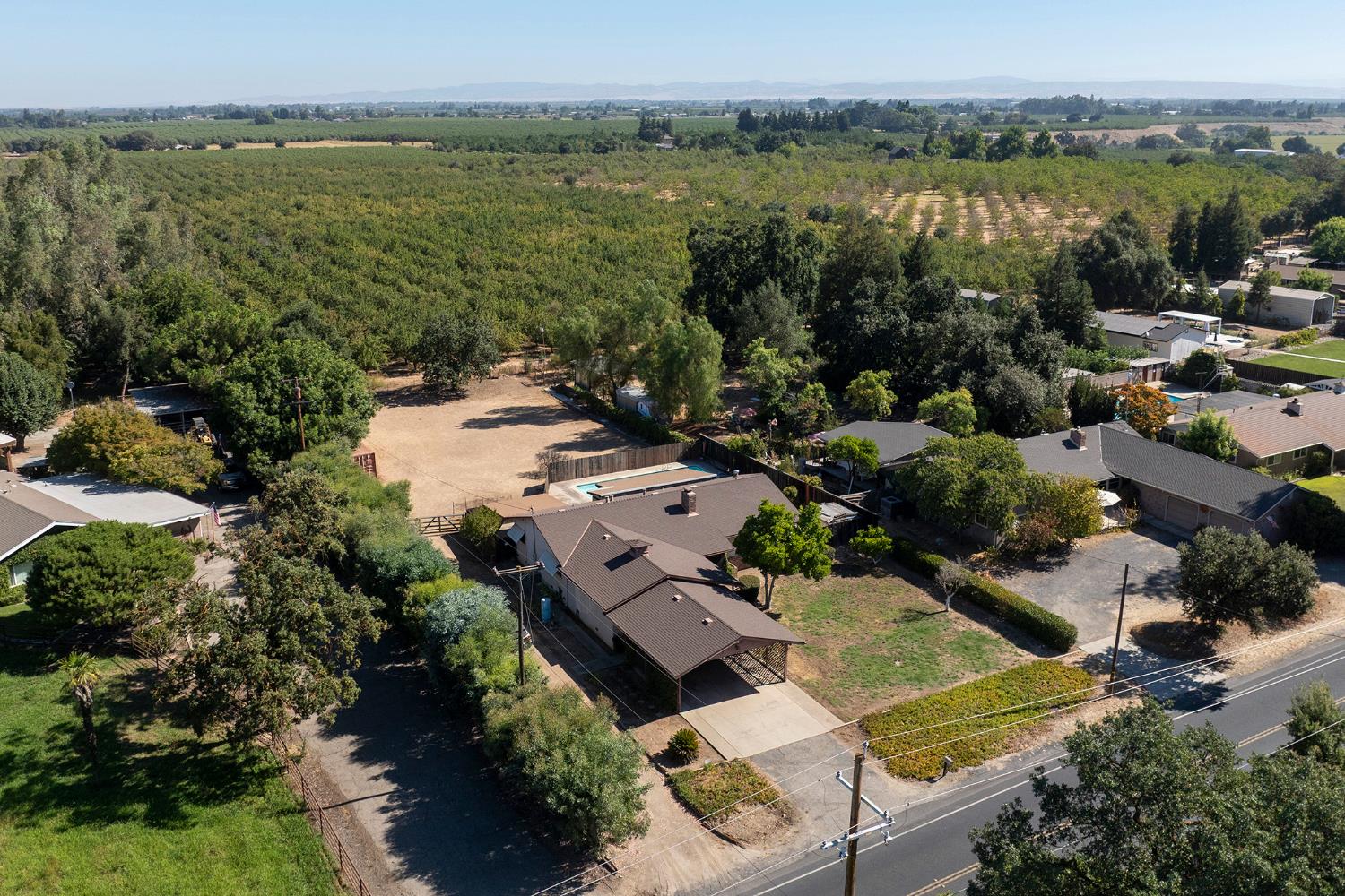 5101 River Rd, Oakdale, CA 95361