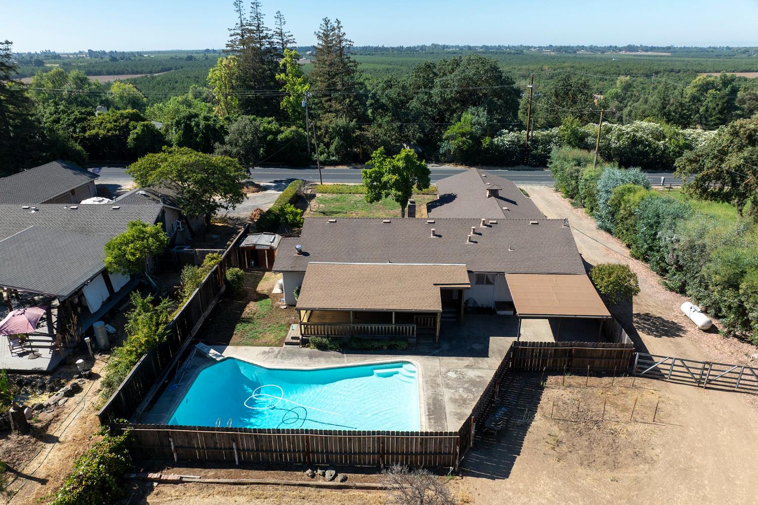 5101 River Rd, Oakdale, CA 95361
