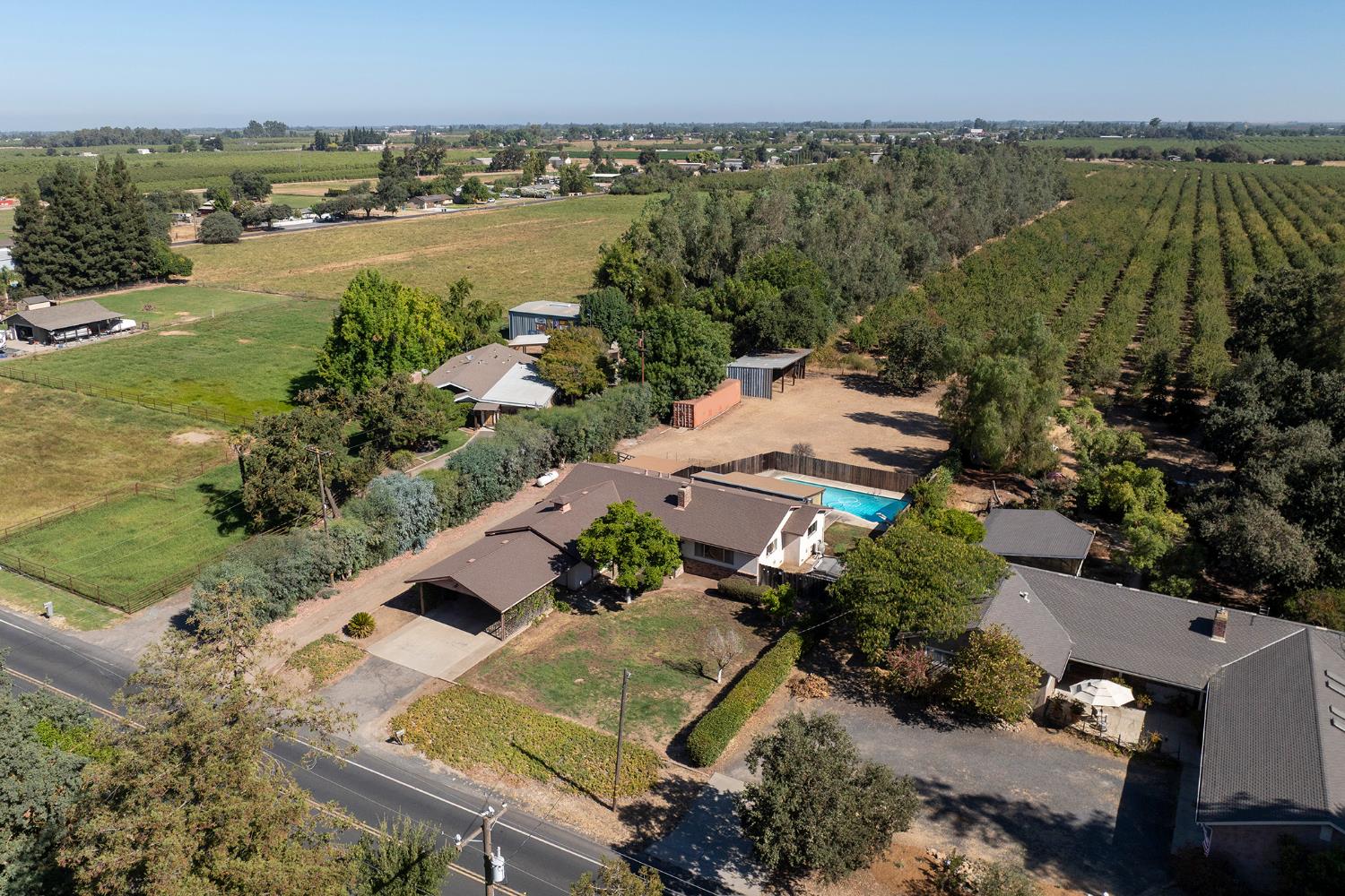 5101 River Rd, Oakdale, CA 95361
