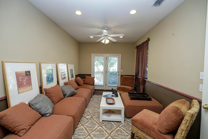 432 The Bluff, Modesto, CA 95355