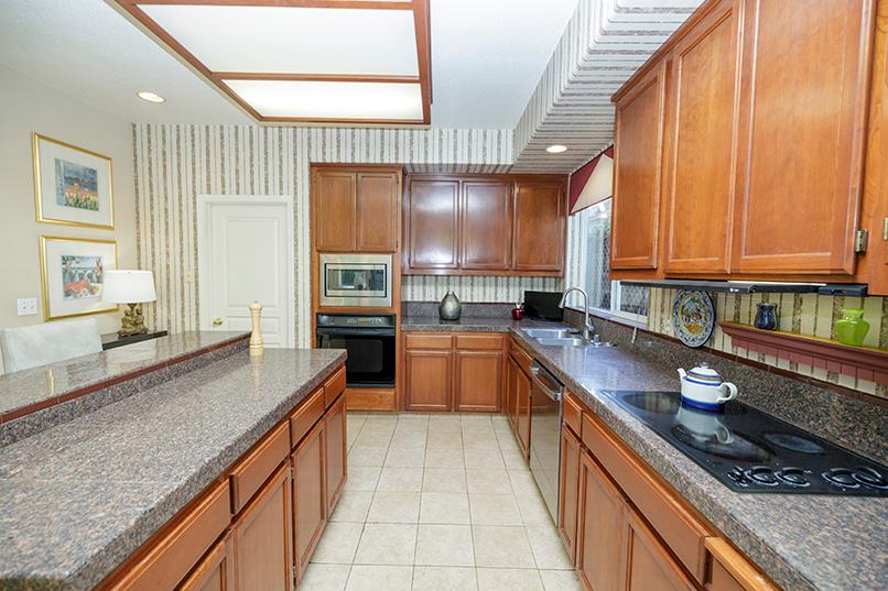 432 The Bluff, Modesto, CA 95355
