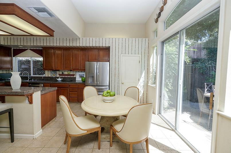 432 The Bluff, Modesto, CA 95355