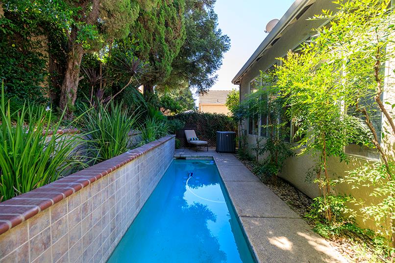 432 The Bluff, Modesto, CA 95355