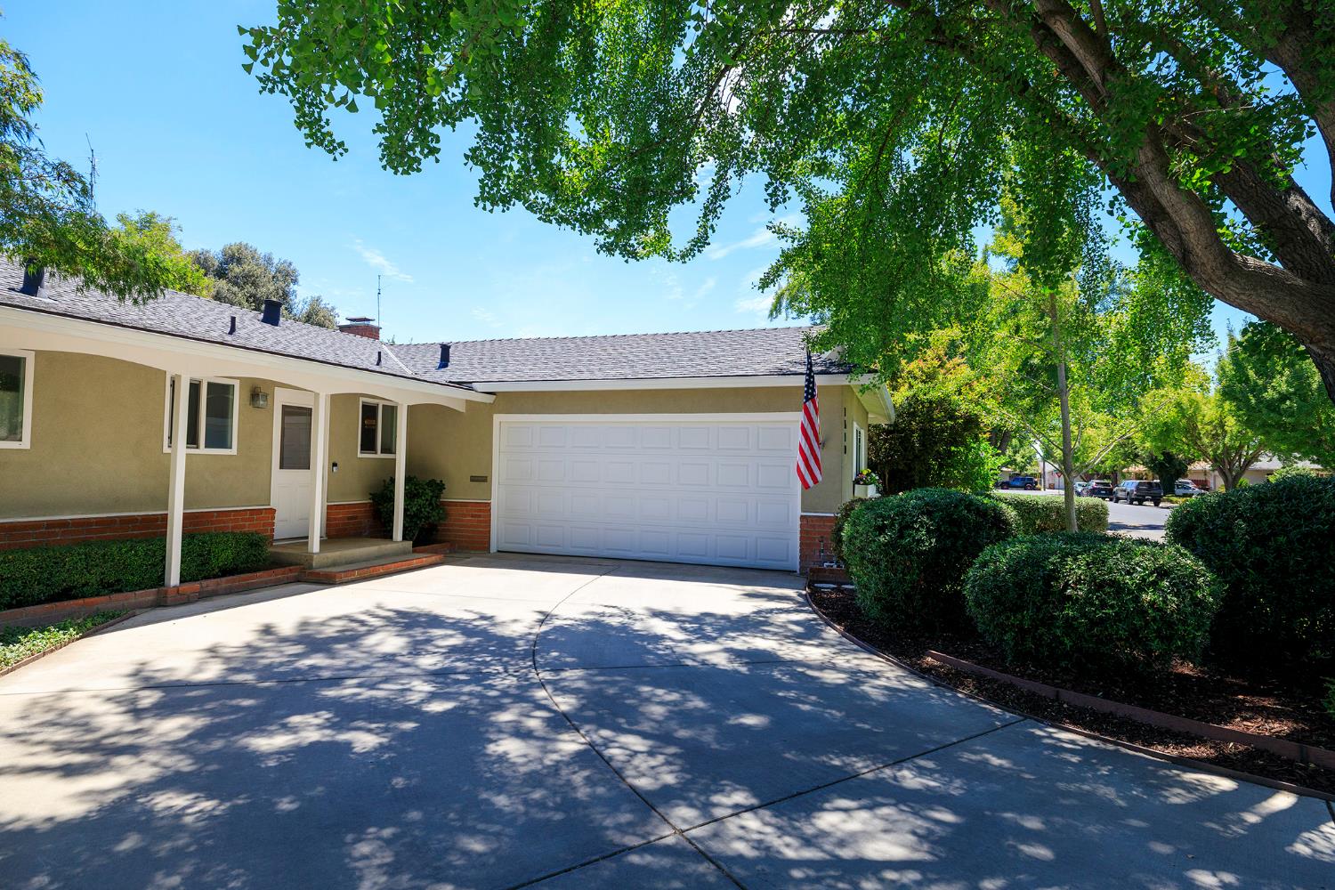 1610 Teakwood Dr, Modesto, CA 95350