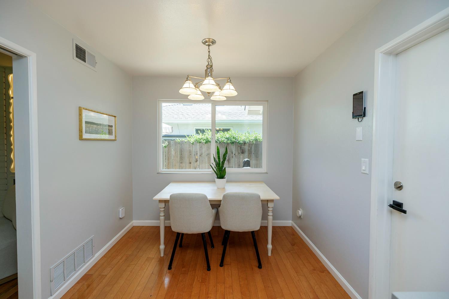 1610 Teakwood Dr, Modesto, CA 95350