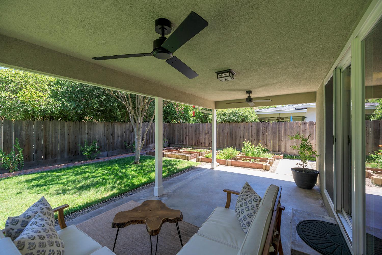 1610 Teakwood Dr, Modesto, CA 95350