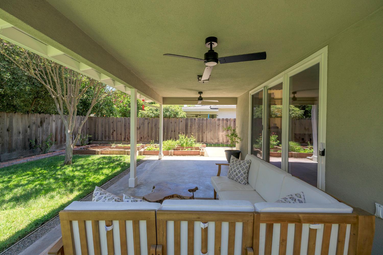 1610 Teakwood Dr, Modesto, CA 95350