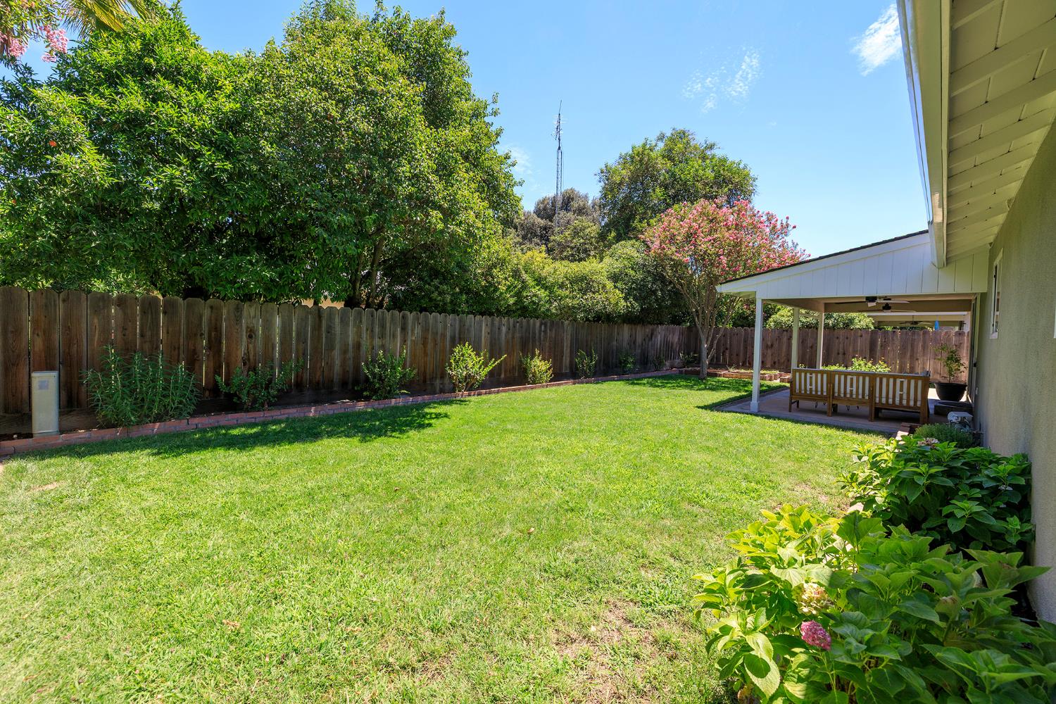 1610 Teakwood Dr, Modesto, CA 95350