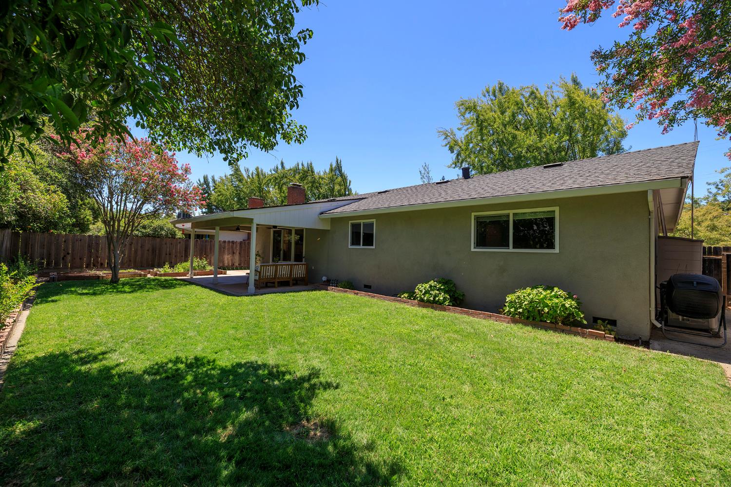 1610 Teakwood Dr, Modesto, CA 95350