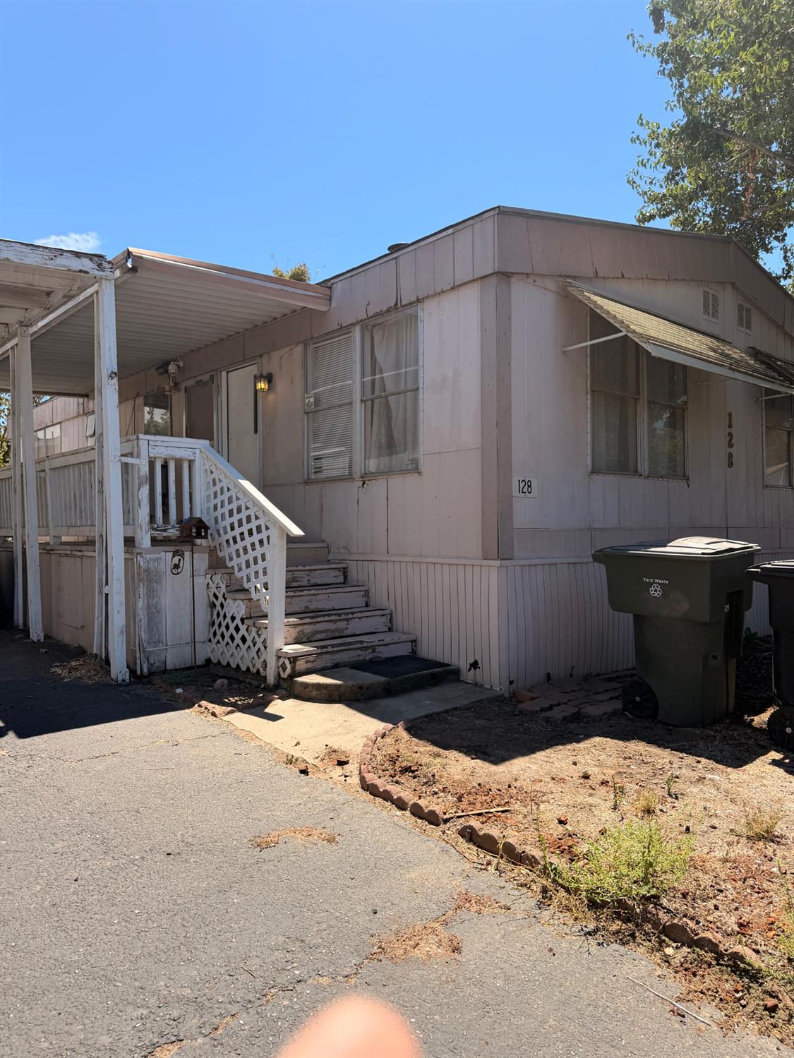 900 old stockton rd, Oakdale, CA 95361