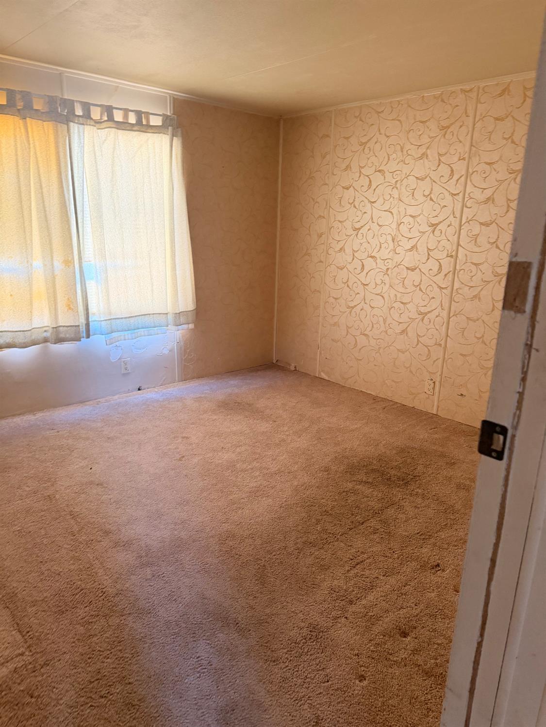 900 old stockton rd, Oakdale, CA 95361