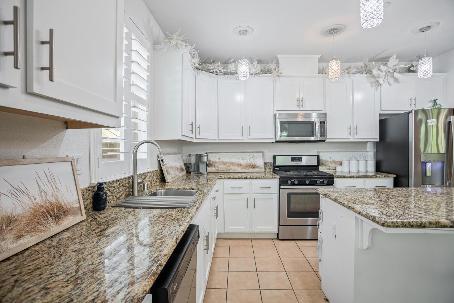 4861 Langley Way, Merced, CA 95348