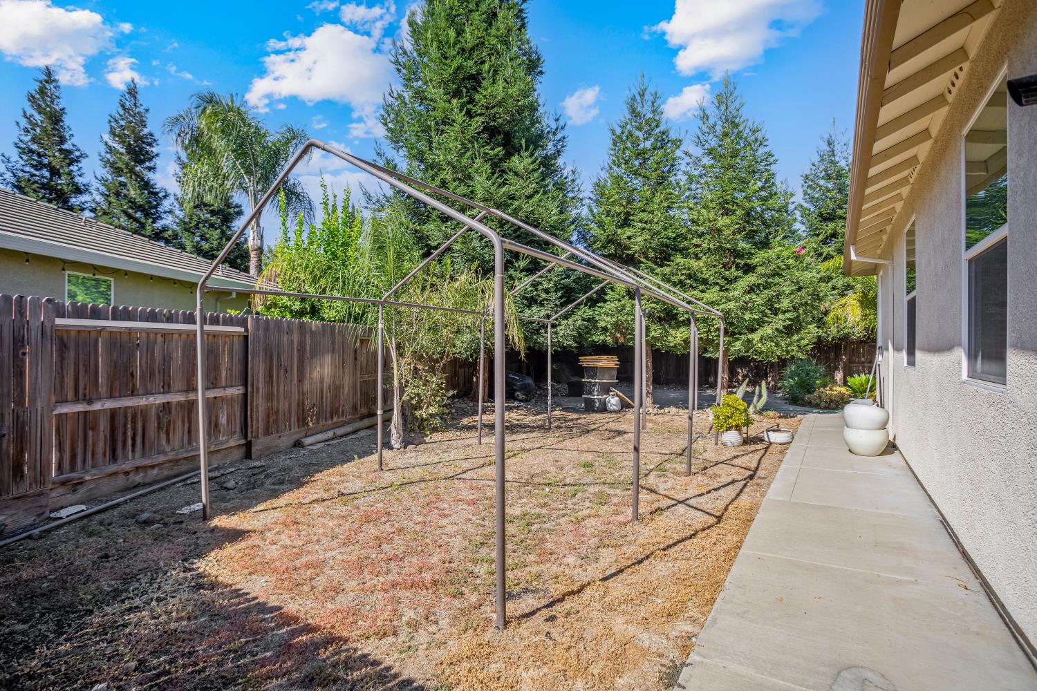 4861 Langley Way, Merced, CA 95348