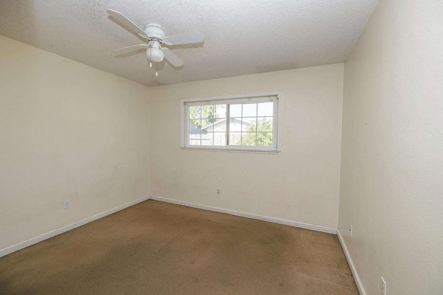 1813 Butternut Ct, Modesto, CA 95355