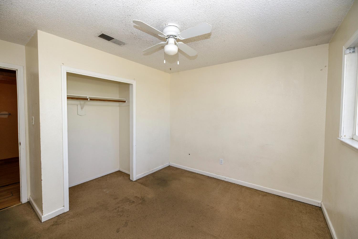 1813 Butternut Ct, Modesto, CA 95355