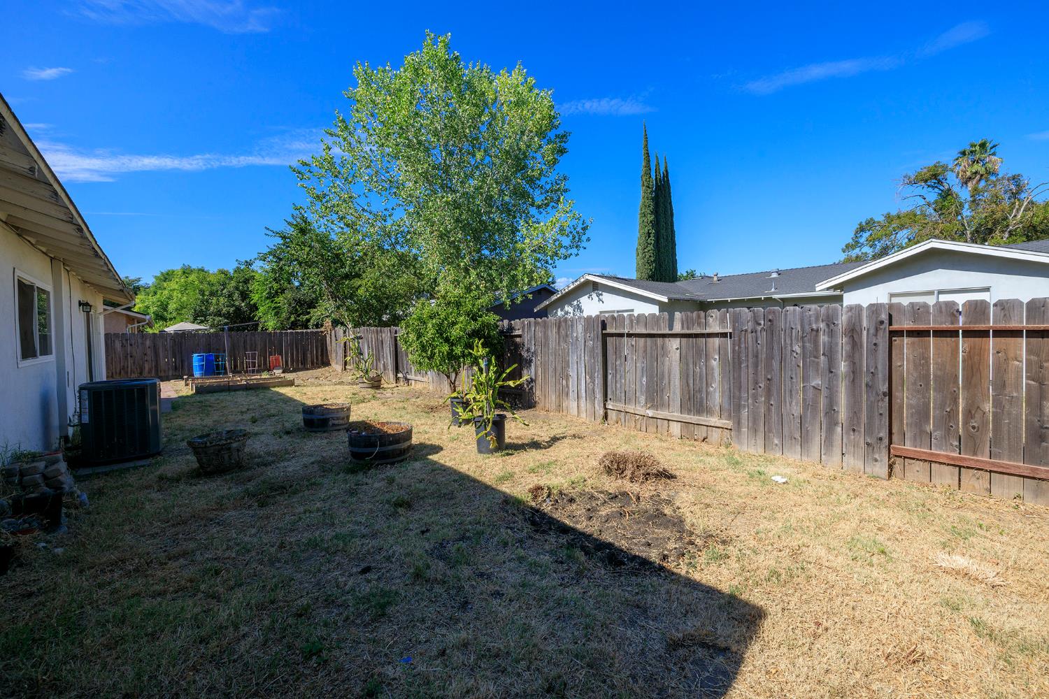 1813 Butternut Ct, Modesto, CA 95355