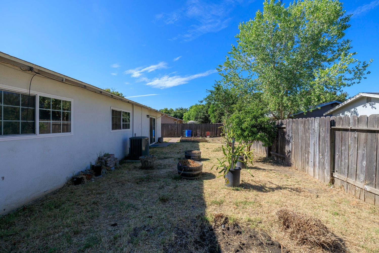 1813 Butternut Ct, Modesto, CA 95355