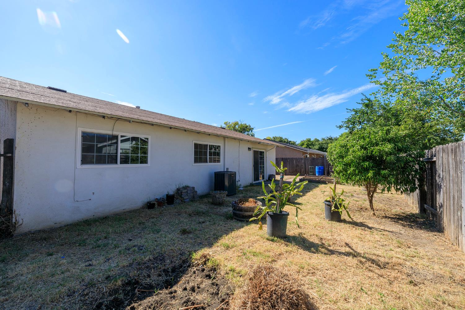 1813 Butternut Ct, Modesto, CA 95355