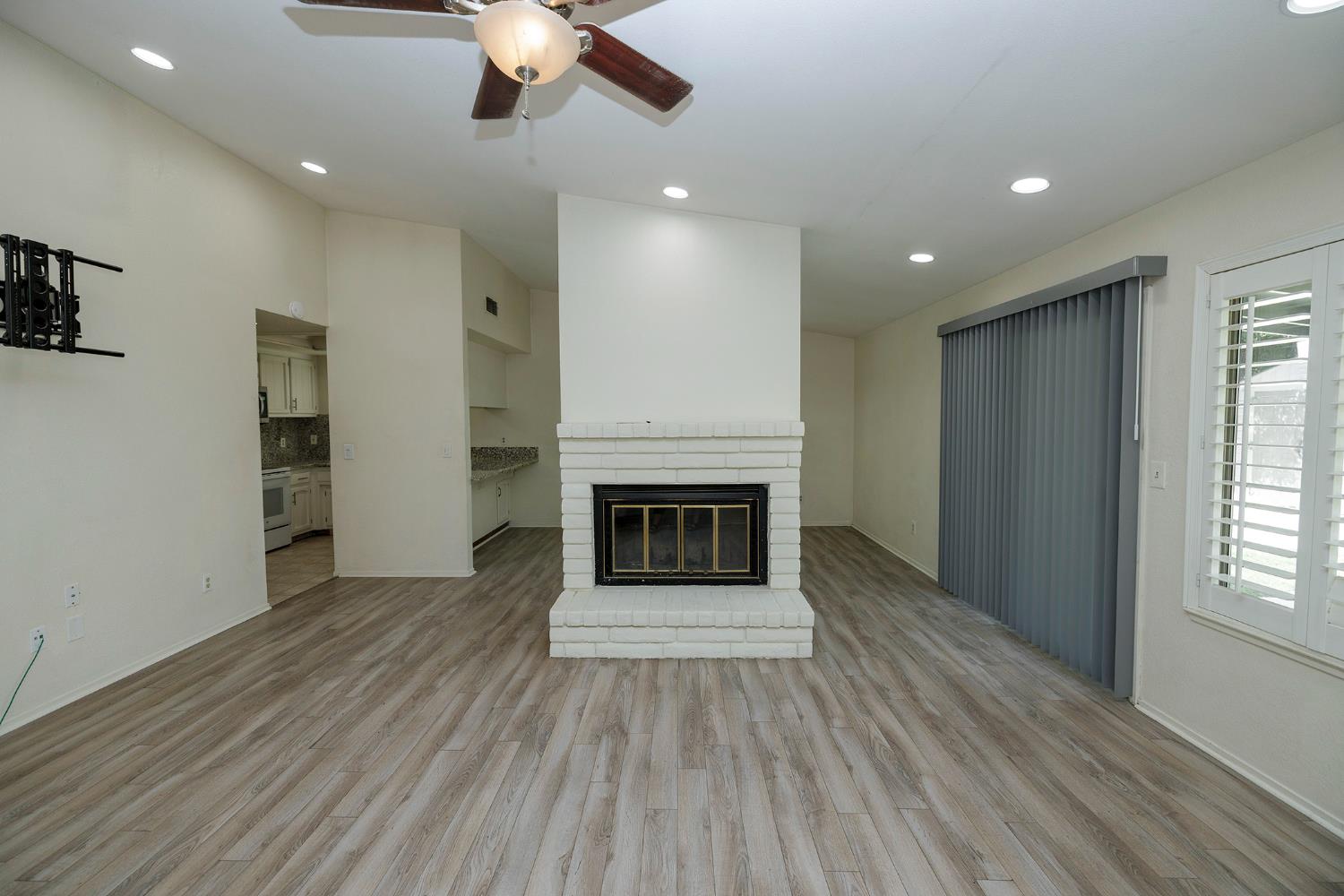 2017 Star Oak Ave, Modesto, CA 95355