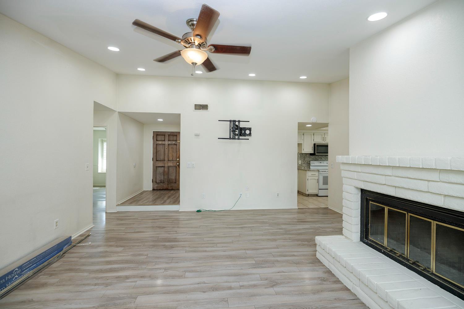 2017 Star Oak Ave, Modesto, CA 95355