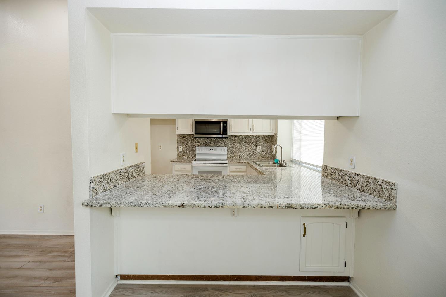 2017 Star Oak Ave, Modesto, CA 95355