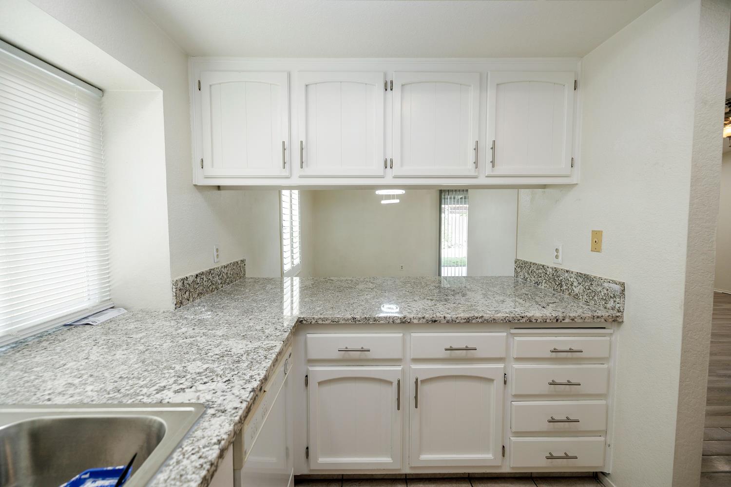 2017 Star Oak Ave, Modesto, CA 95355