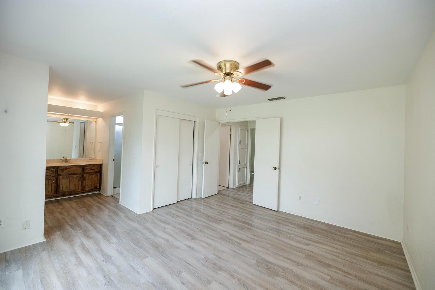 2017 Star Oak Ave, Modesto, CA 95355