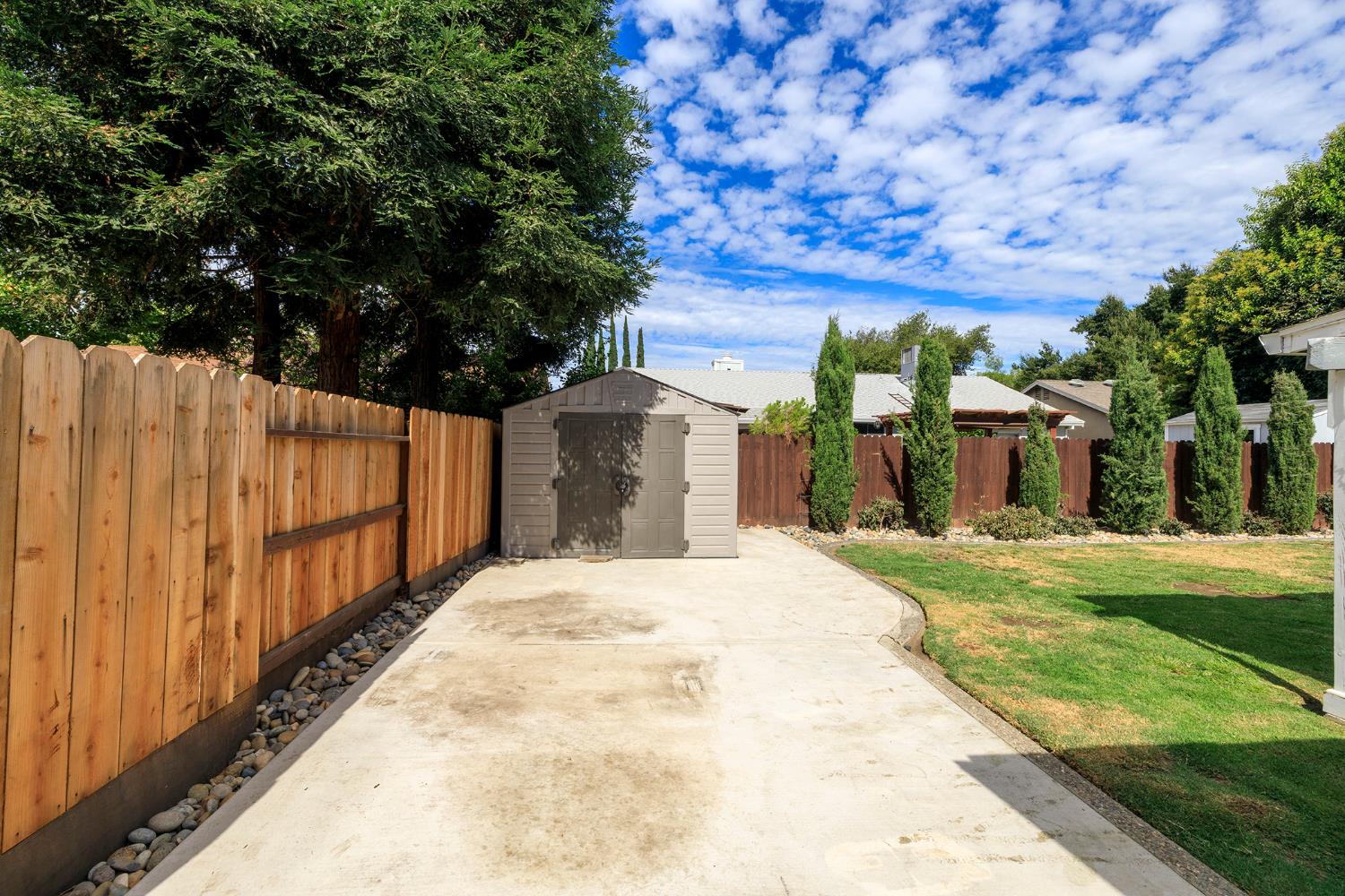 2017 Star Oak Ave, Modesto, CA 95355