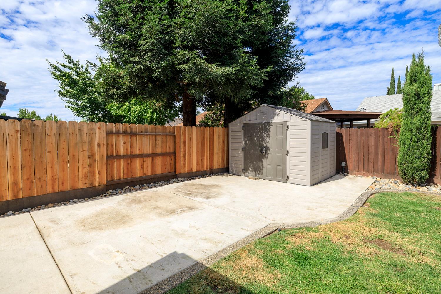 2017 Star Oak Ave, Modesto, CA 95355