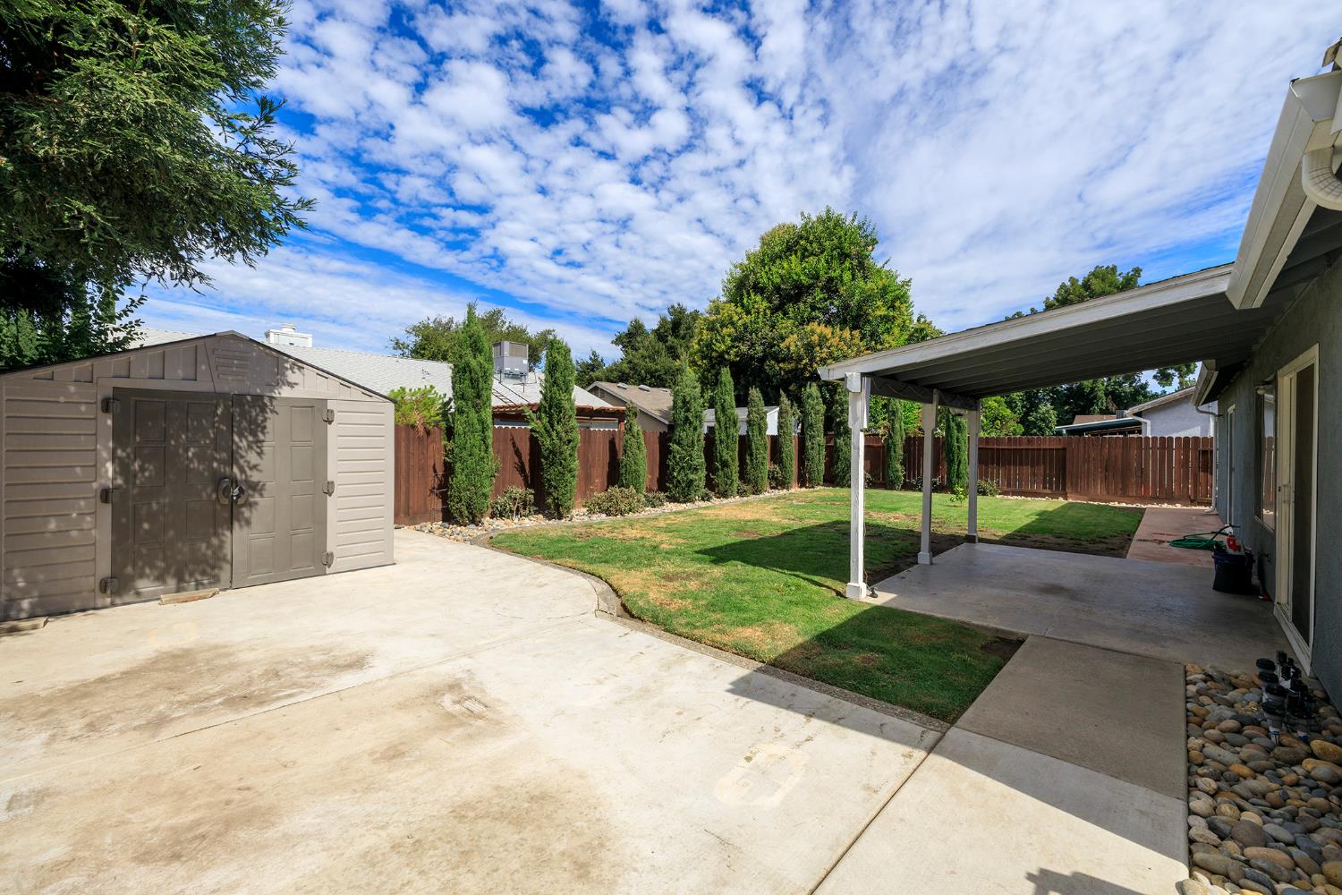 2017 Star Oak Ave, Modesto, CA 95355