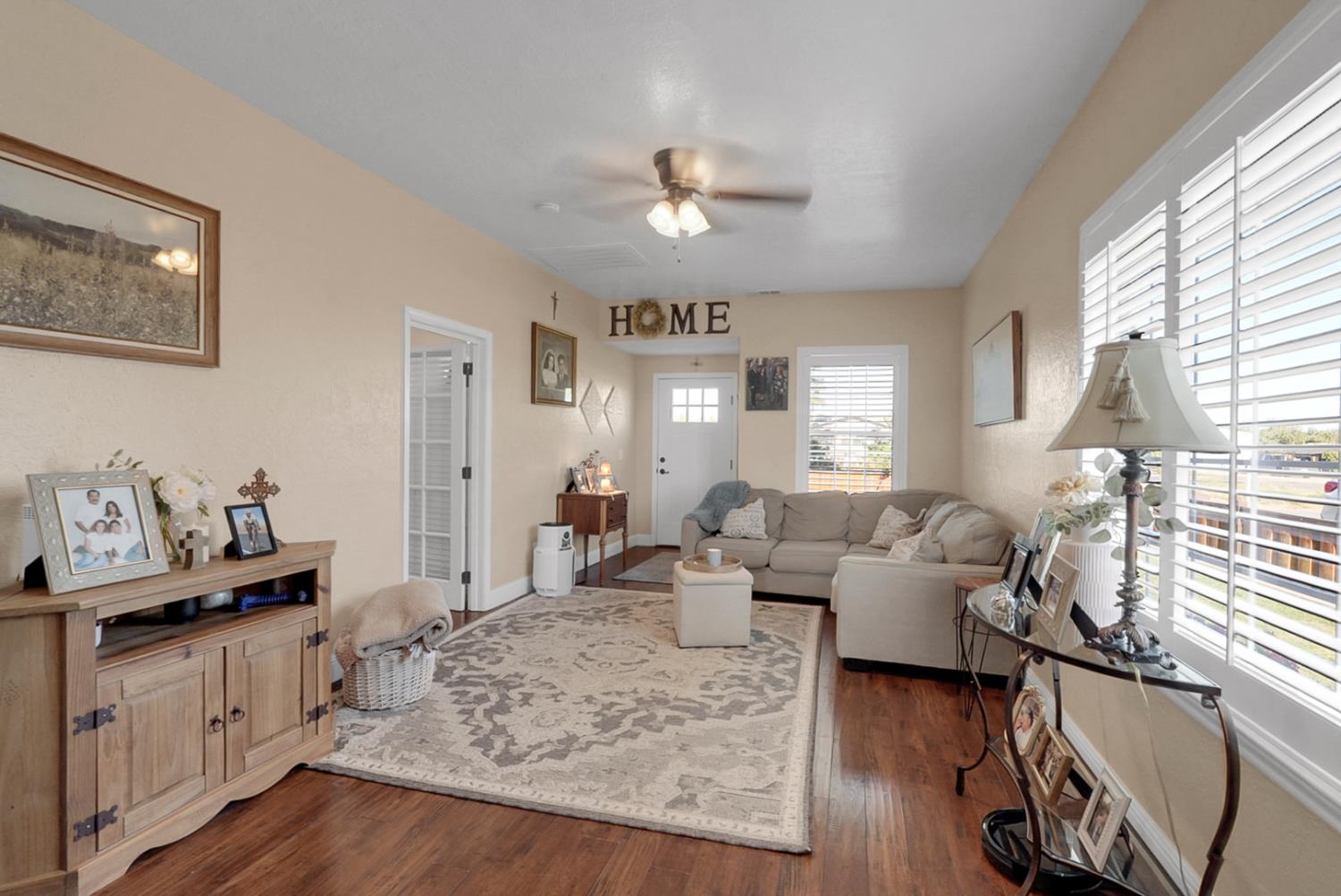 609 E Keyes Rd, Ceres, CA 95307
