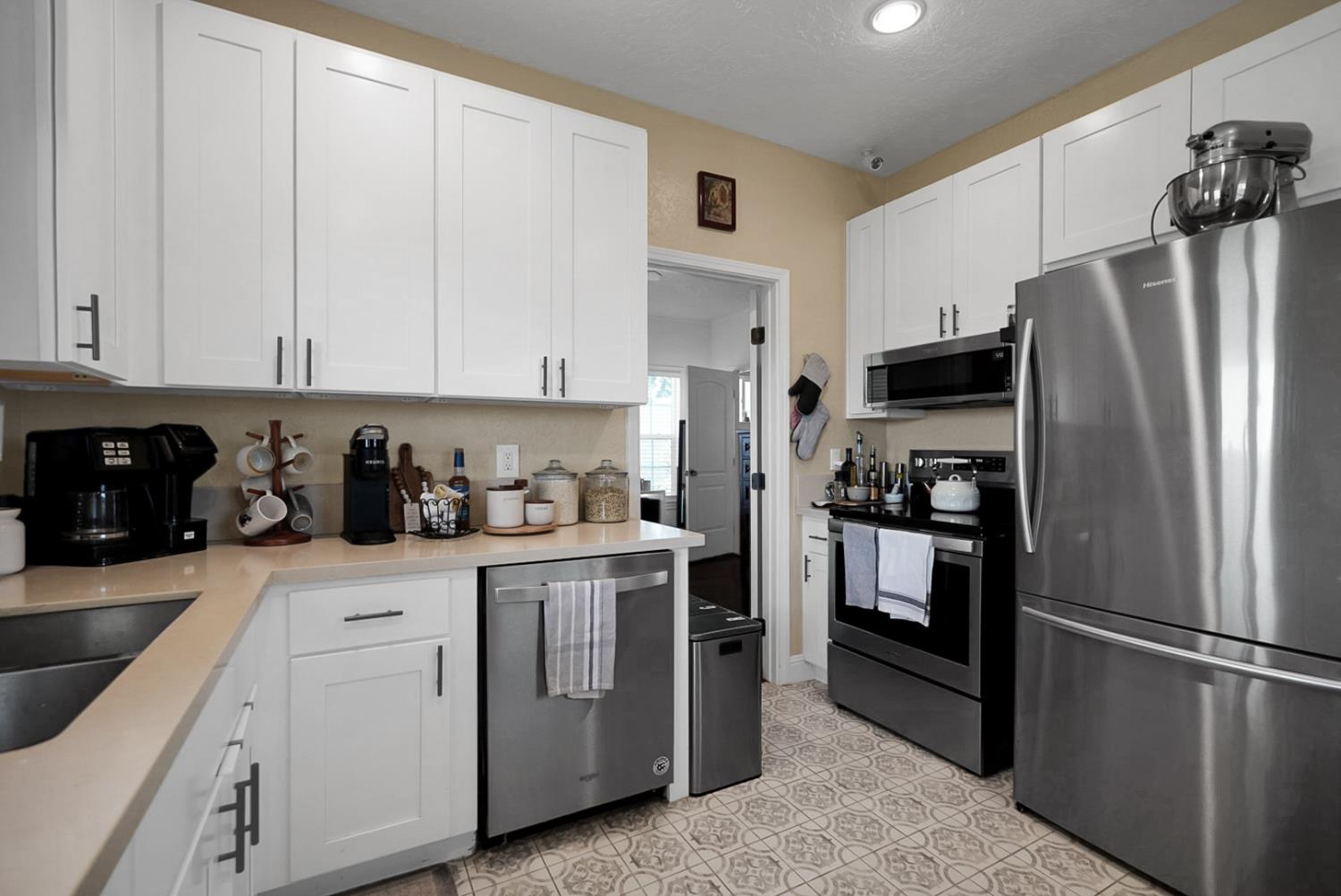 609 E Keyes Rd, Ceres, CA 95307