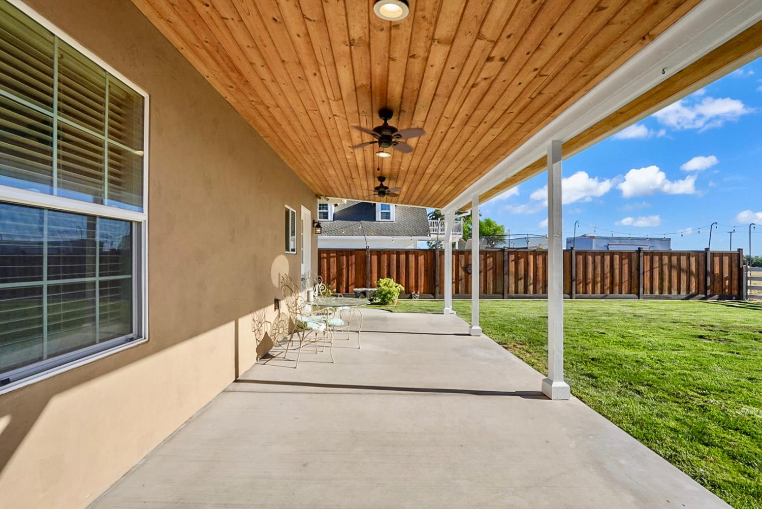 609 E Keyes Rd, Ceres, CA 95307
